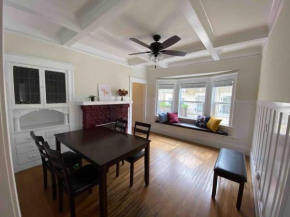Spacious South Berkeley Apartment with Parking